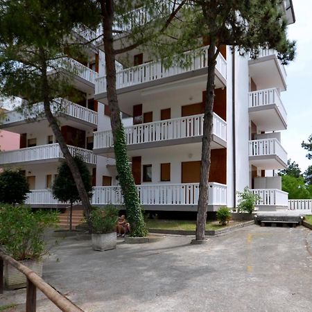 Appartamenti Lucerna Lignano Sabbiadoro Buitenkant foto