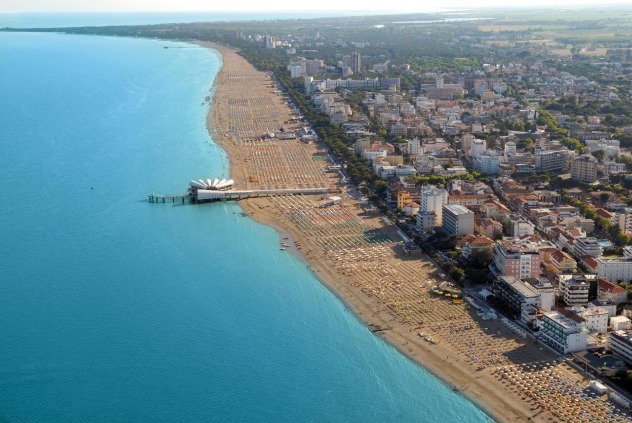 Appartamenti Lucerna Lignano Sabbiadoro Buitenkant foto